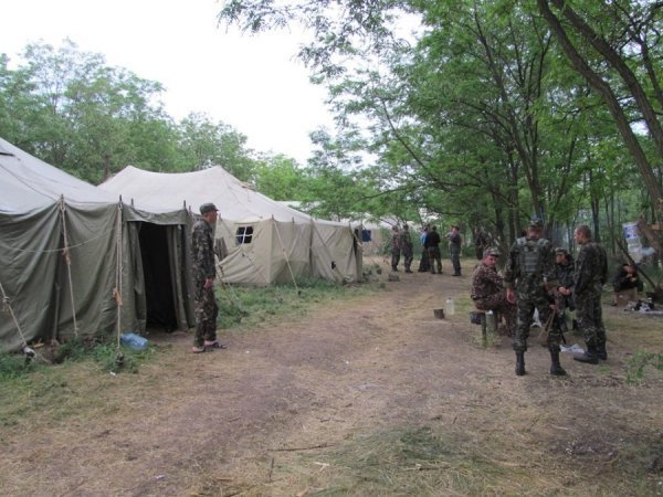 51-ша бригада: «п'яні, обмануті, в скотських умовах». ФОТО