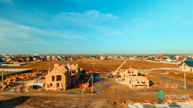 Під Луцьком можна придбати таунхауси з відтермінуванням на 3 роки. ФОТО*