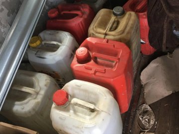 Незаконний продаж спирту та дизпалива: анонім поскаржився патрульним на «бізнес» лучанина