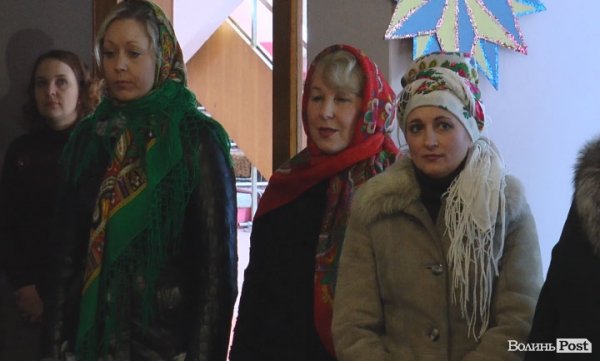 До Нововолинської міської ради завітали перебиранці. ФОТО