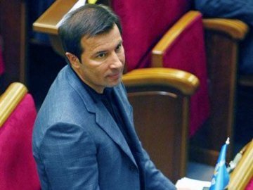 Радник Януковича  «грюкнув дверима» і заявив про зраду