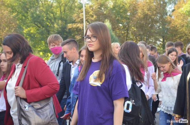  Як у луцькому «політесі» вітали першокурсників. ФОТОРЕПОРТАЖ
