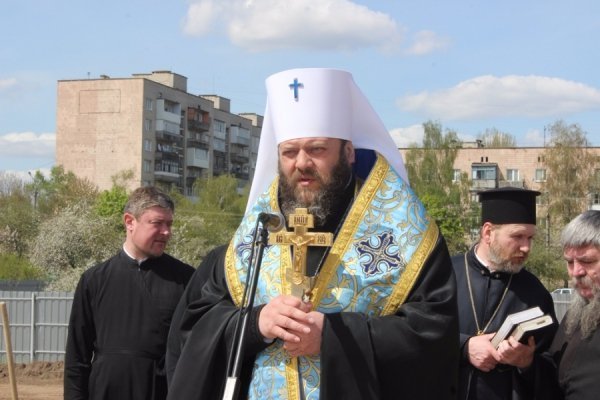 У Луцьку заклали капсулу під будівництво житла для сімей загиблих бійців АТО. ФОТО