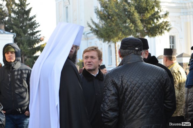 Томос, селфі та колядки: Петро Порошенко на Волині. ФОТОРЕПОРТАЖ