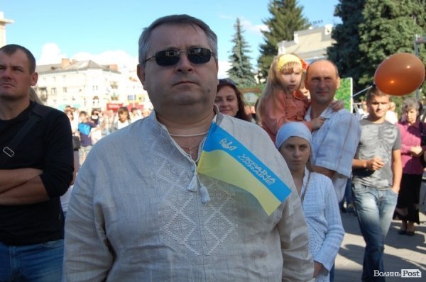 Лучанам дозволили пити пиво у центрі міста. ФОТО