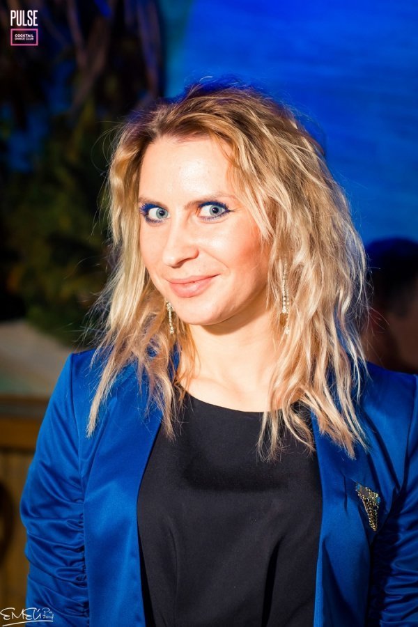 Телеведуча Василіса Фролова розважала лучан на День закоханих. ФОТО