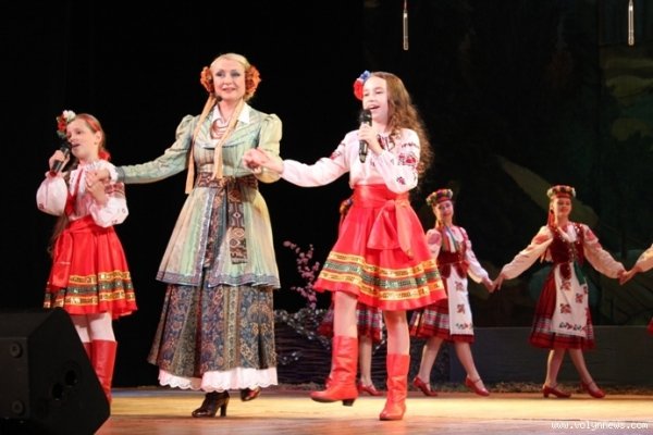 Масштабним шоу в Луцьку завершилися великодні свята. ФОТО. ВІДЕО