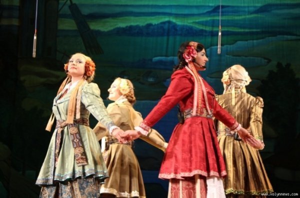 Масштабним шоу в Луцьку завершилися великодні свята. ФОТО. ВІДЕО