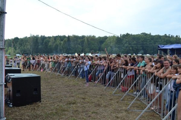 На дебютному «Франко-фесті» зібрались десятки тисяч людей та три луцькі гурти. ФОТО