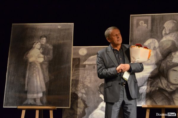 Нестандартна моновистава у Луцьку. ФОТО