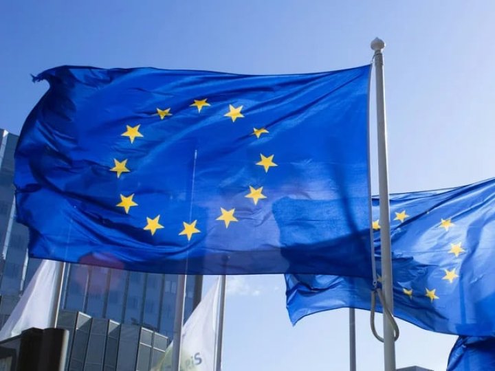 ЄС остаточно затвердив пакет підтримки для України на 90 млрд євро та 20-й пакет санкцій проти рф