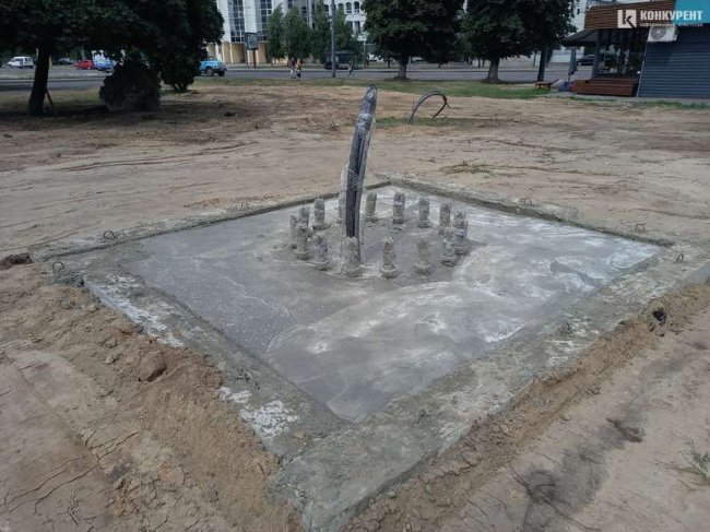 До Дня Незалежності у Луцьку встановлять гігантський прапор з підсвіткою. ФОТО