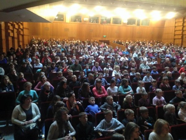 У Луцьку Святий Миколай влаштував свято для дітей, які найбільше цього потребують. ФОТО