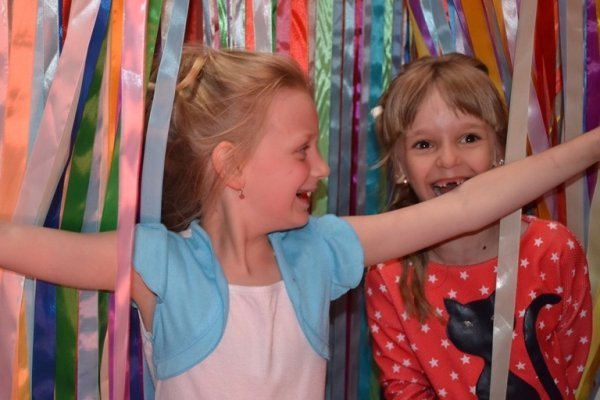 У Луцьку відкрився єдиний в Україні стрічковий лабіринт. ФОТО