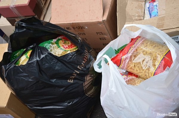 Луцькі депутати передали «айдарівцям» допомогу. ФОТО