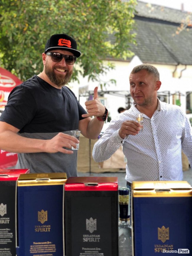 Луцький спиртзавод презентує елітну горілку з українським духом на «Lutsk food fest». ФОТО*