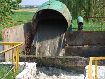 Зливи «Луцькводоканалу» смердять через неефективну очистку