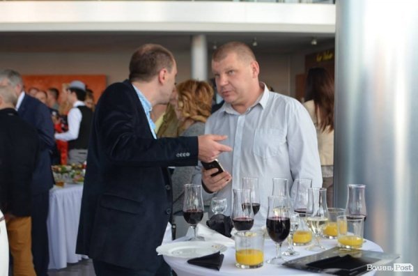 У Луцьку презентували нові автомобілі преміум класу. ФОТО