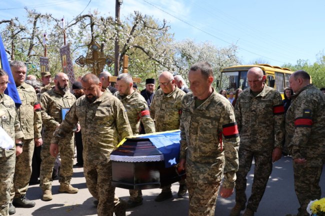 У Луцькій громаді попрощалися з Героєм Віктором Кицуном