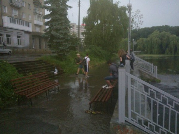 Як затоплювало Тернопіль. ФОТО. ВІДЕО