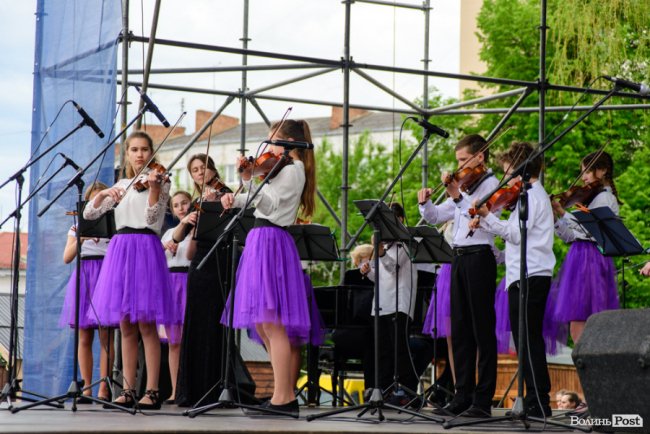 Камерна музика, танці та розваги: як у Луцьку відзначили День Європи. ФОТО