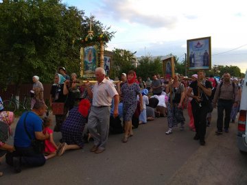 Хресний хід з Волині до Почаєва: паломники УПЦ МП пройшли перший відрізок шляху