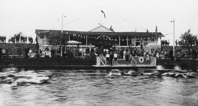 Яким був судноплавний Луцьк або історії восьми міських пристаней ХХ століття 