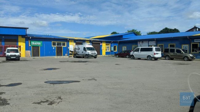 У місті на Волині правоохоронці «накрили» точки продажу контрафактного алкоголю та цигарок – ЗМІ