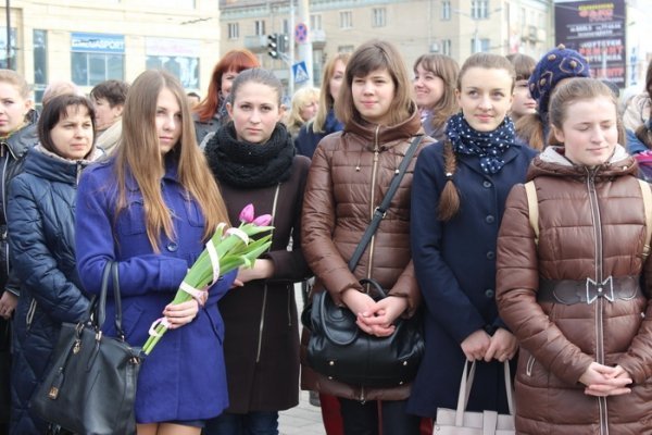 У Луцьку вшанували пам'ять Лесі Українки. ФОТО