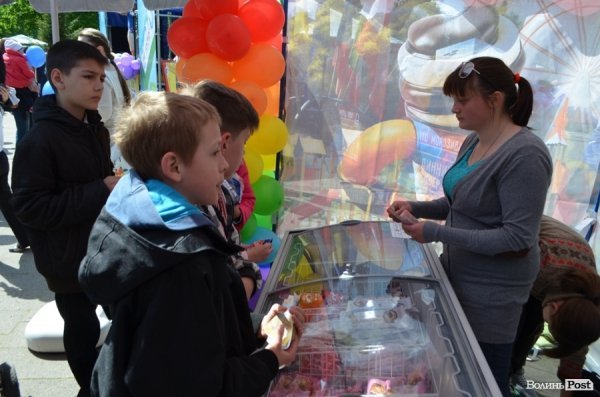 У Луцьку розпочалося ювілейне свято морозива від компанії «Рудь». ФОТО*