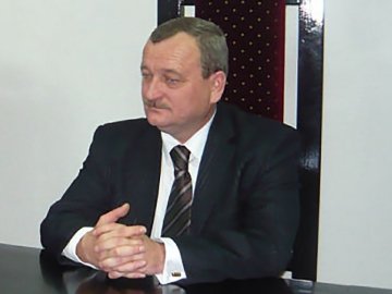 Проти колишнього служителя Феміди волинського суду, який їздив п'яним за кермом, закрили справу