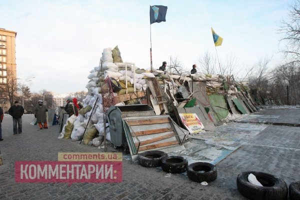 Світанок: барикади у Києві. ФОТО