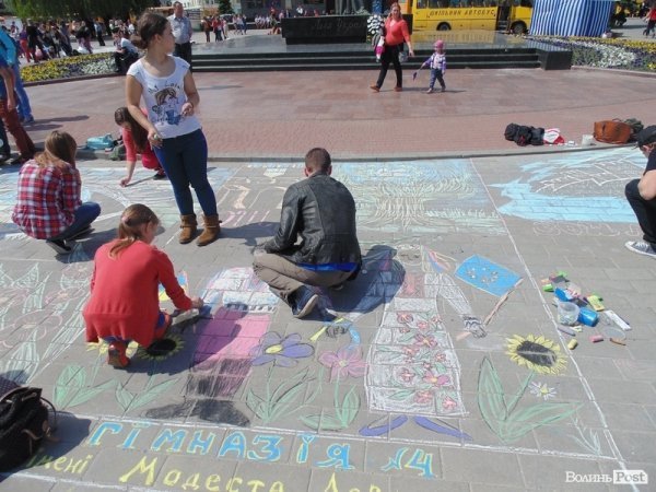 Центр Луцька розмалювали по-європейськи. ФОТО