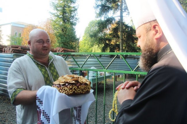 У волинському онкодиспансері на місці майбутньої церкви відзначили храмове свято