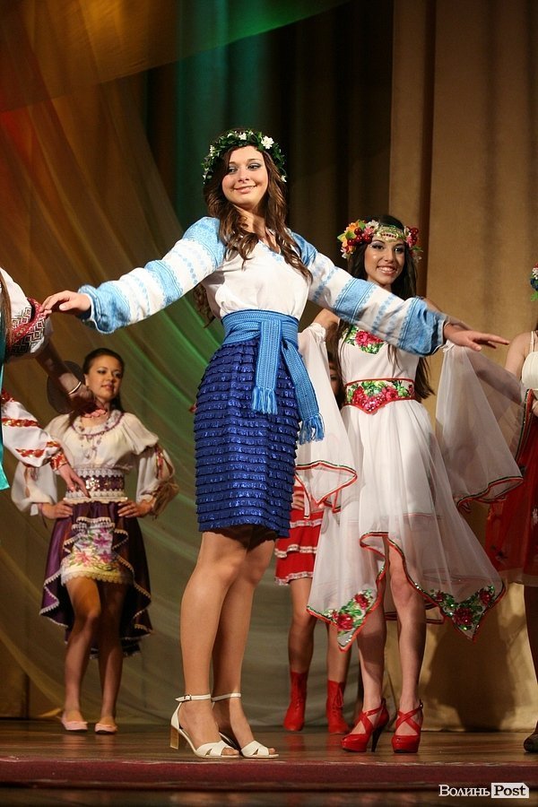 У Луцьку вибрали «Міс СНУ-2013». ФОТО