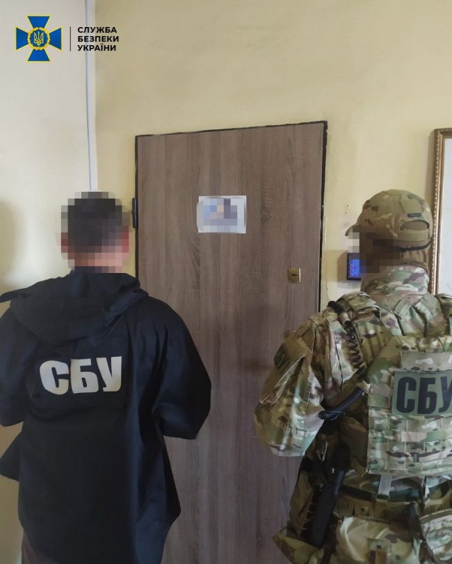 Торгували документами для моряків: в Одесі СБУ викрила хабарників. ФОТО