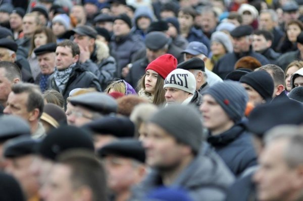 Антивоєнне віче в Луцьку: обличчя майдану. ФОТО