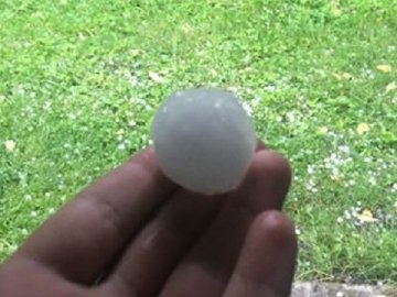 На Волині випав величезний град. ВІДЕО