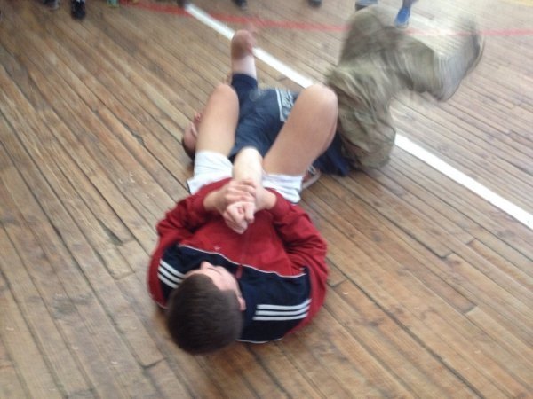 Луцькі пластуни вчились самозахисту. ФОТО