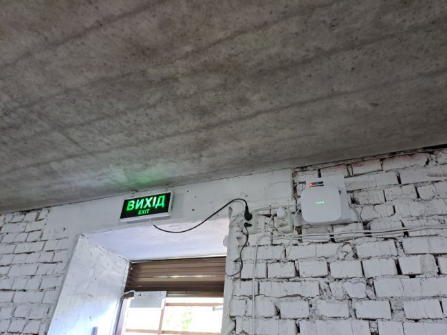 У Ковелі в шкільних укриттях встановили автоматизовані системи відкриття дверей