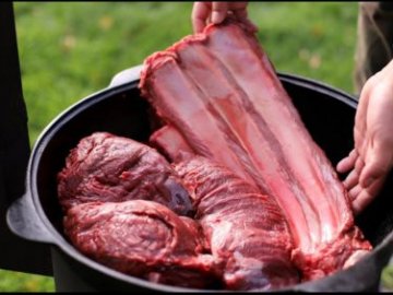 Волинянин побив дружину, бо не зміг поділити свіжину 