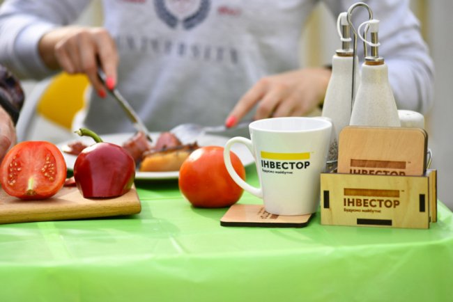 Осінні барбекю-посиденьки: луцький фотограф зазнімкував молоду пару на відпочинку в «Оріоні»*