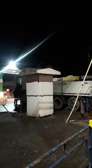 З території Старого ринку вночі знесли два кіоски. ФОТО
