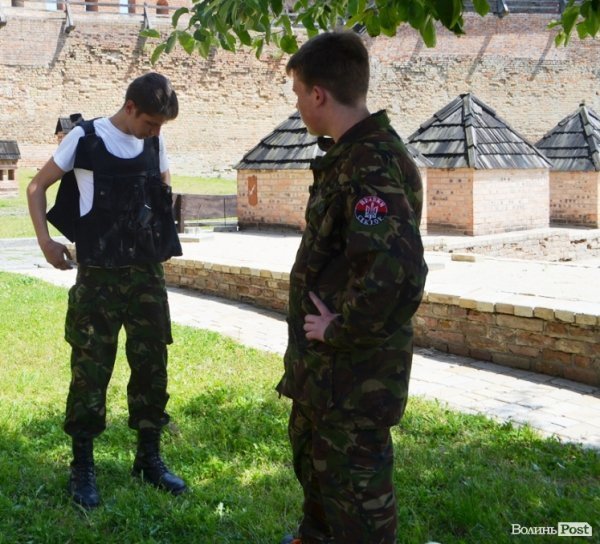 У Луцьку відкрилася виставка української зброї. ФОТО