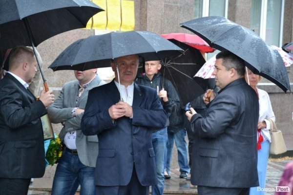 У Луцьку відзначають «дощовий» День Незалежності. ФОТО