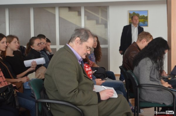 У Луцьку презентували книжку реальних історій про Іловайськ. ФОТО