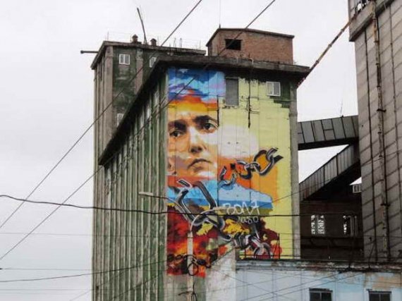 Сьогодні відкрився мурал з портретом Савченко. ФОТО