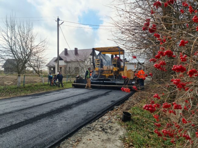 У Піддубцях завершили довгоочікуваний ремонт вулиці. ФОТО