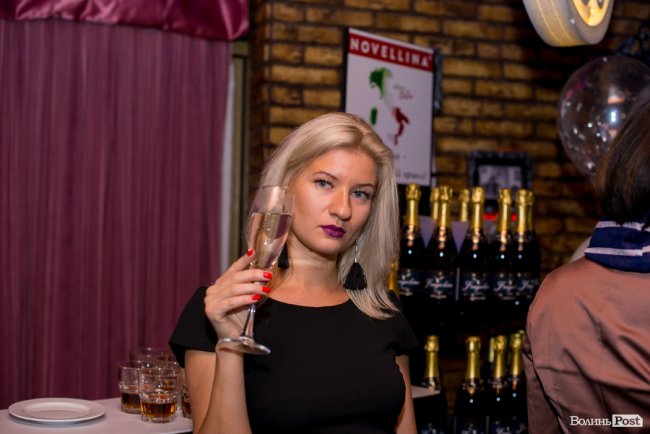 Редактор ток-шоу Протилежний погляд LIVE Олександра Куртєєва