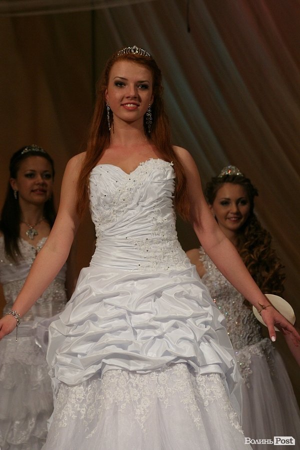 У Луцьку вибрали «Міс СНУ-2013». ФОТО